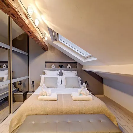 346 Merri Rooftop - Superb Appartement Parijs